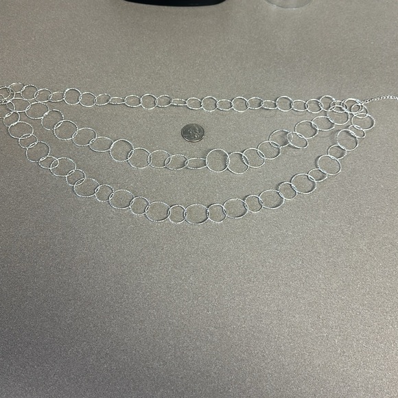 Silver color 3 strand intertwined rings with extension chain - Picture 3 of 3